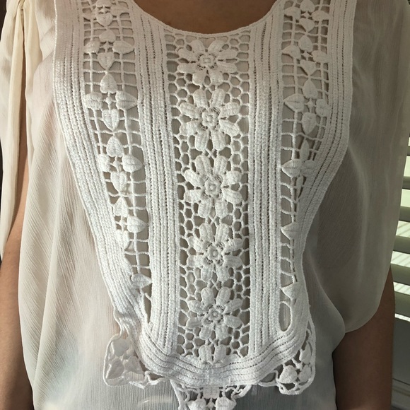 Solddd Outtt - Picture 3 of 4